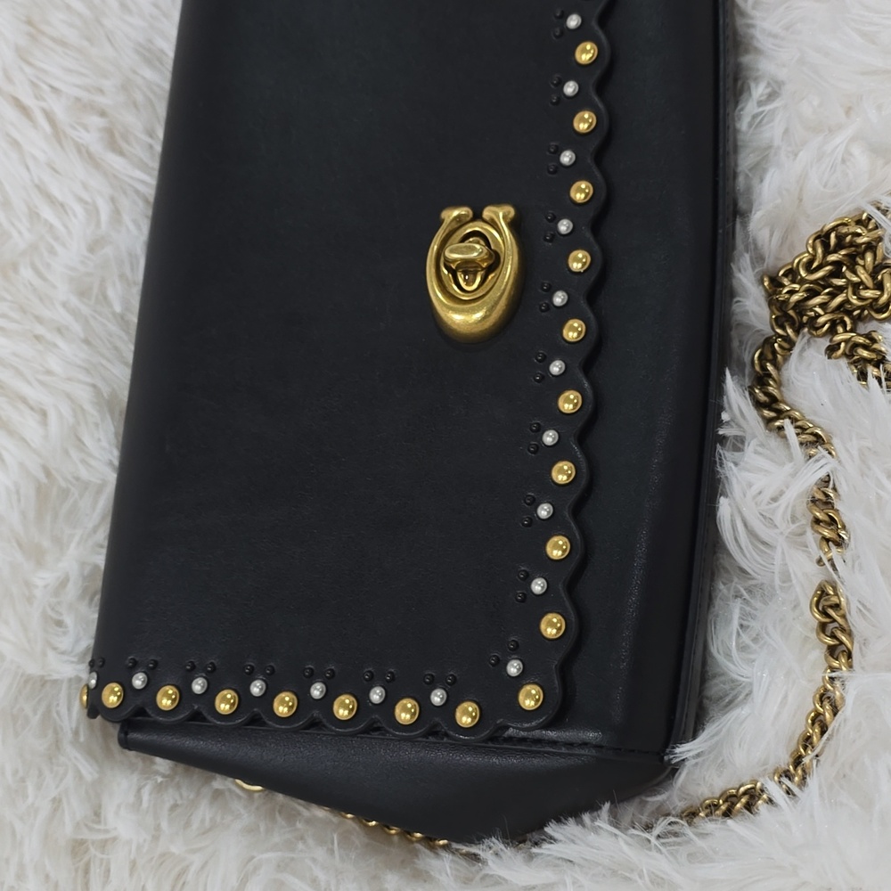 Coach Alexa Scalloped - Picture 8 of 11